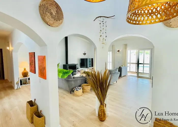 Villa Harmony - Stylish - Pool & Terrace Portimão