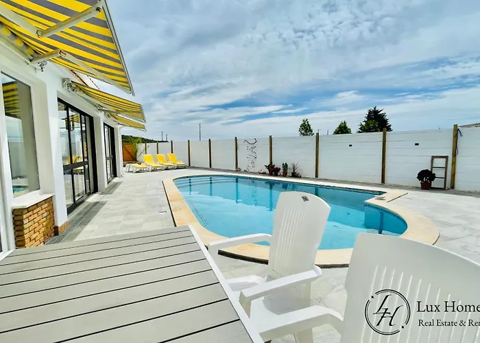 Harmony - Stylish - Pool & Terrace Villa *