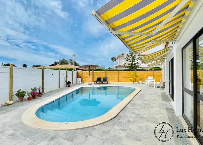 Harmony - Stylish - Pool & Terrace