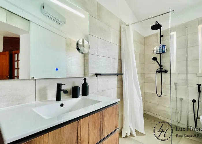 Harmony - Stylish - Pool & Terrace Вилла