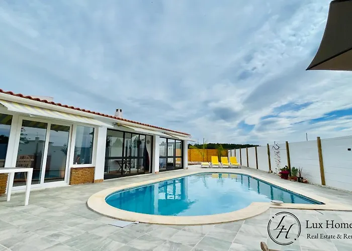 Harmony - Stylish - Pool & Terrace Портиман